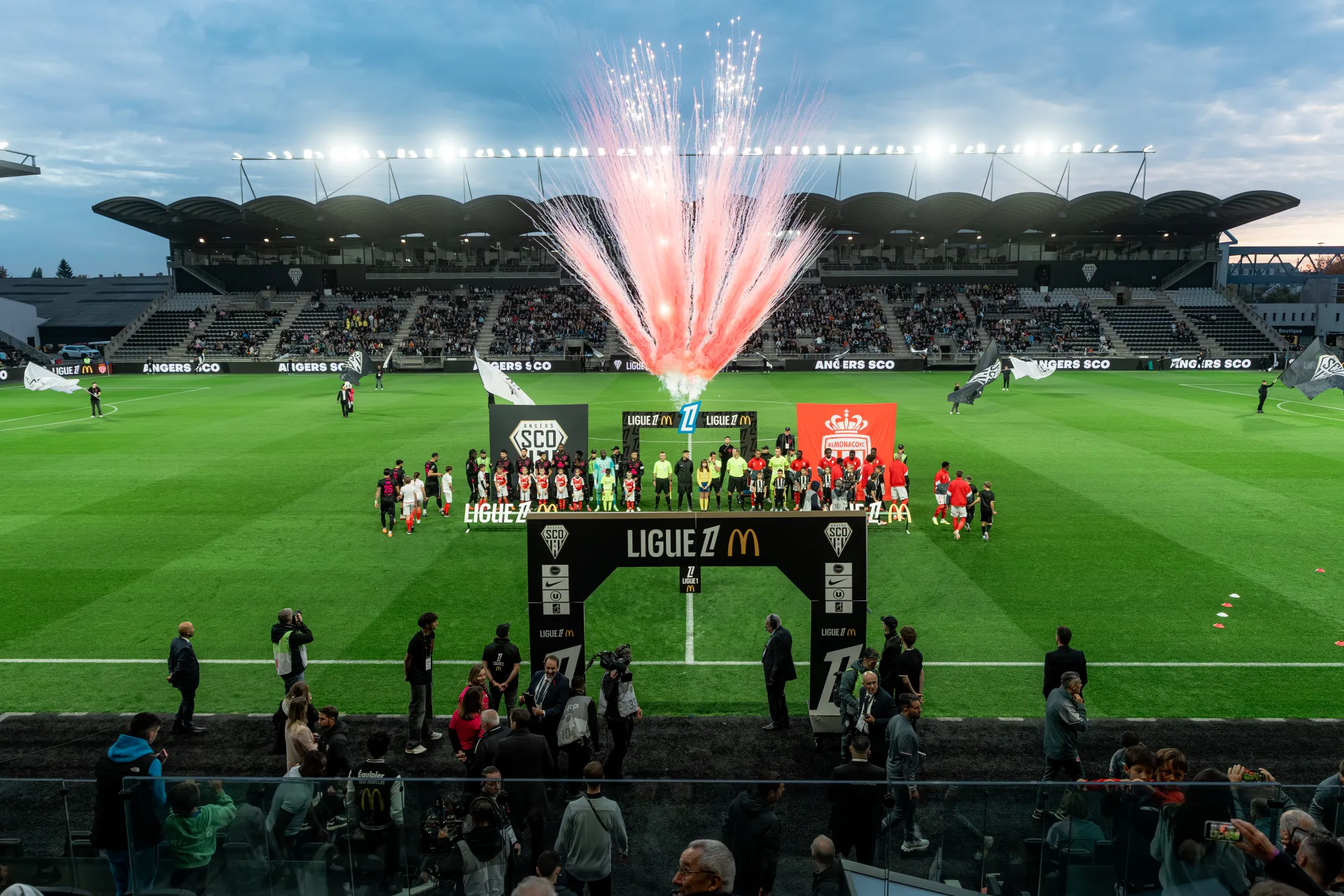 Fumigène lors d'un événement professionnel dans un stade